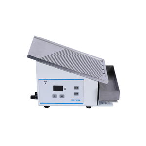 Voskov&yacute; zastřihovač 