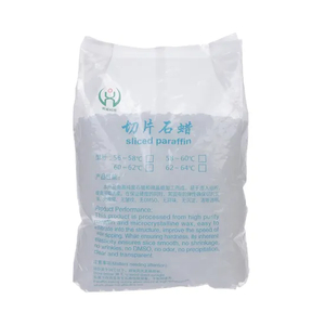 Paraf&iacute;nov&yacute; vosk