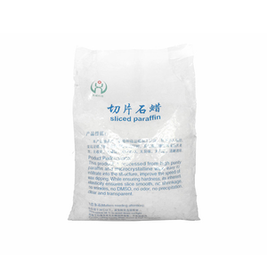 Paraf&iacute;nov&yacute; vosk