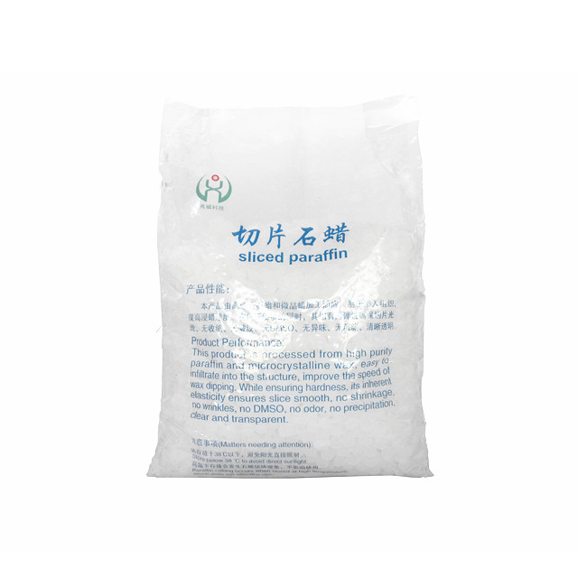 Paraf&iacute;nov&yacute; vosk